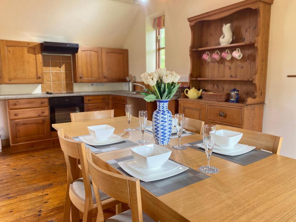 Country Barn On The Hill Villa Whitwell-on-the-Hill Екстериор снимка